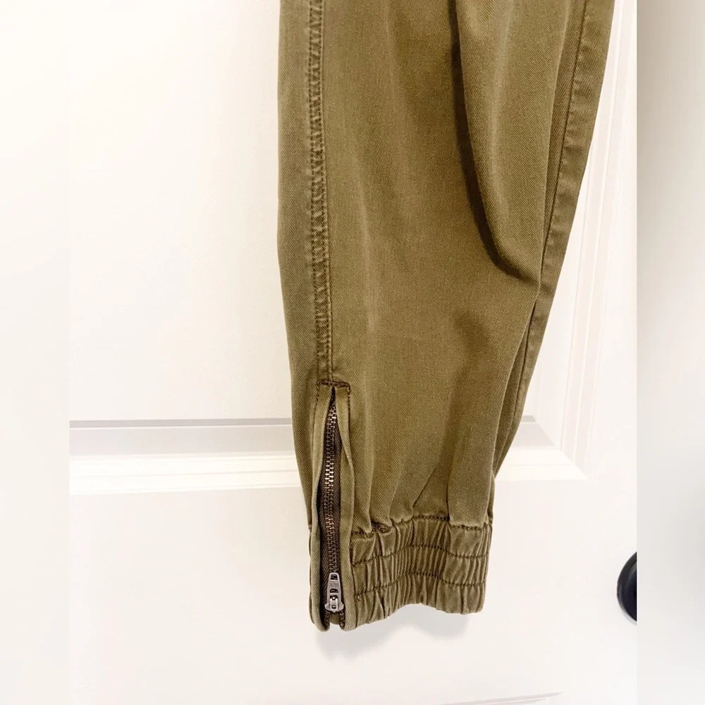 SPANX style cargo